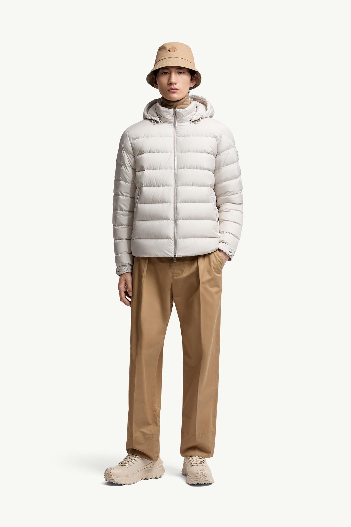 Arneb Hooded Short Down Jacket