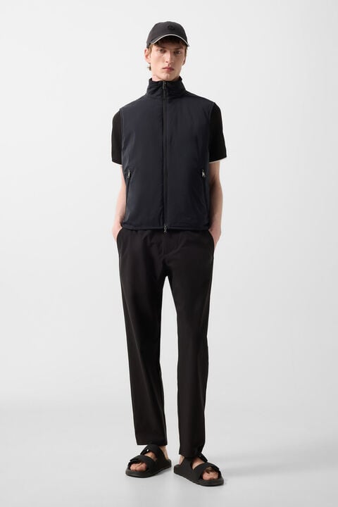 Jonny Lightweight Waistcoat In Black