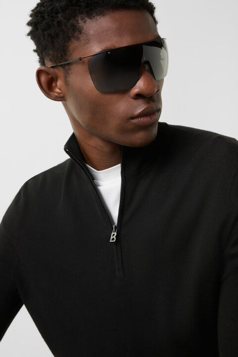 Virgin Wool Ouri Troyer In Black