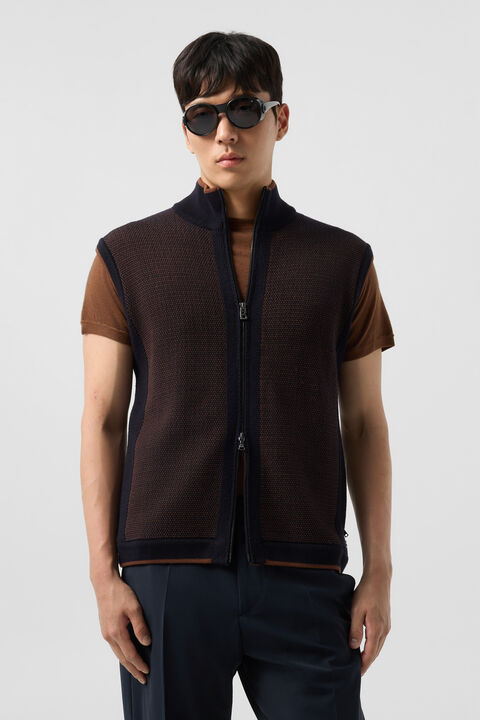 Enzo Knitted Waistcoat In Navy Blue/Brown