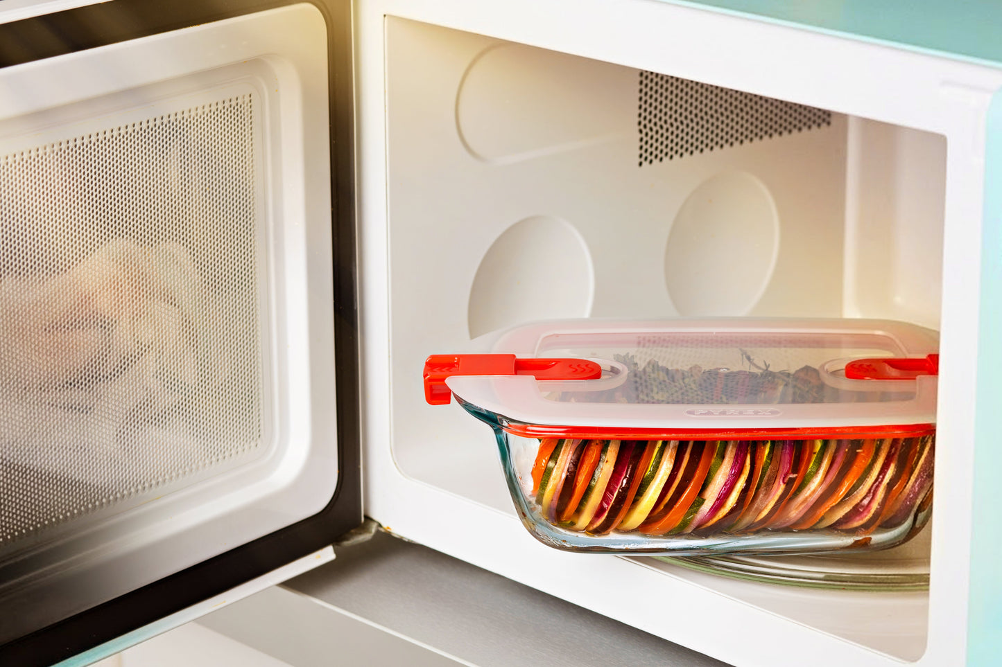 Rectangular glass dish with steam valve lid - Cook  Heat